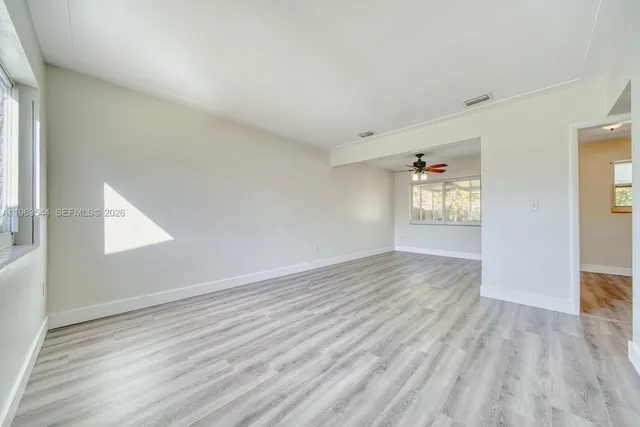 $2,700 | 2798 Southwest 32nd Avenue, Unit 2798, Miami, FL 33133