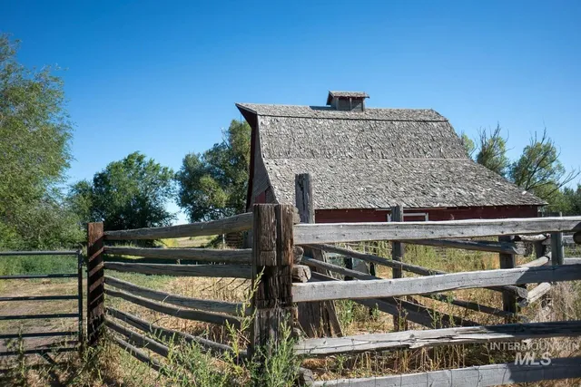 $674,500 | 340 West 400th Street South, Heyburn, ID 83336