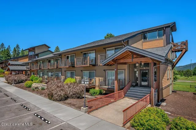 $185,000 | 112 Holiday Loop, Unit 838, Blanchard, ID 83804