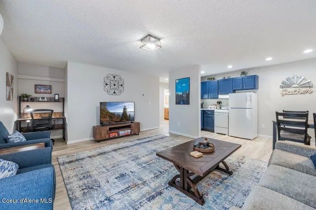 $185,000 | 112 Holiday Loop, Unit 838, Blanchard, ID 83804