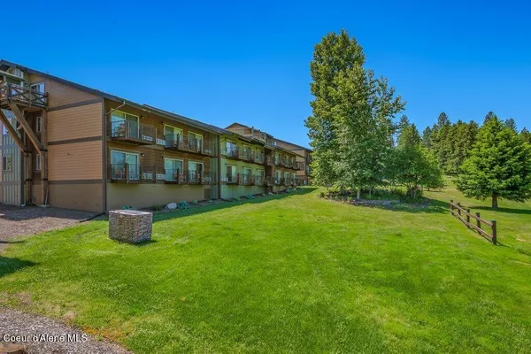 $185,000 | 112 Holiday Loop, Unit 838, Blanchard, ID 83804