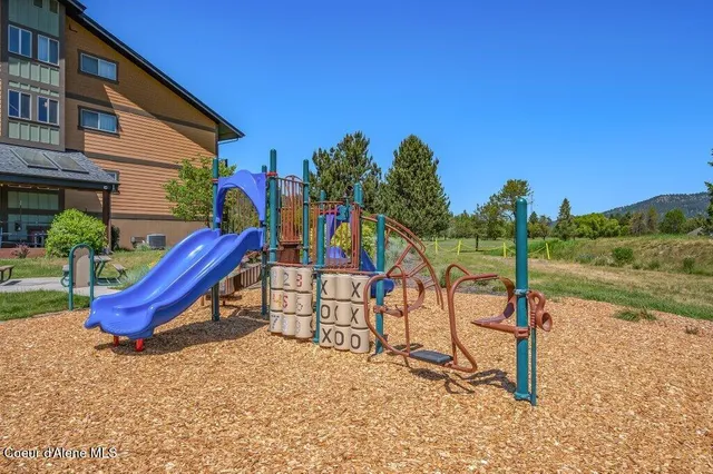 $185,000 | 112 Holiday Loop, Unit 838, Blanchard, ID 83804