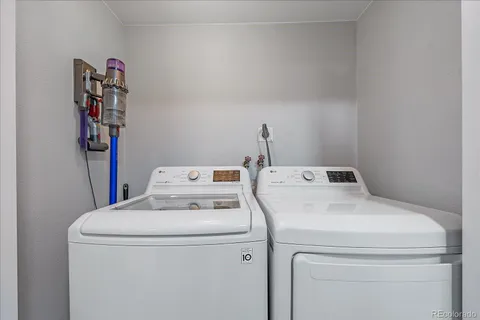 $345,000 | 7865 East Mississippi Avenue, Unit 1006, Denver, CO 80247