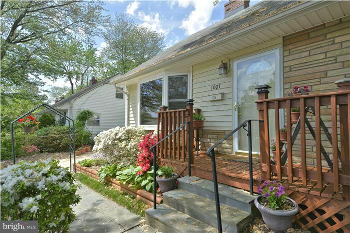 1007 Robin Road Silver Spring, MD 20901 - Photo 2 of 28 Exterior (Front)