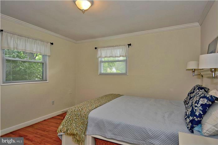 1007 Robin Road Silver Spring, MD 20901 - Photo 17 of 28 Bedroom