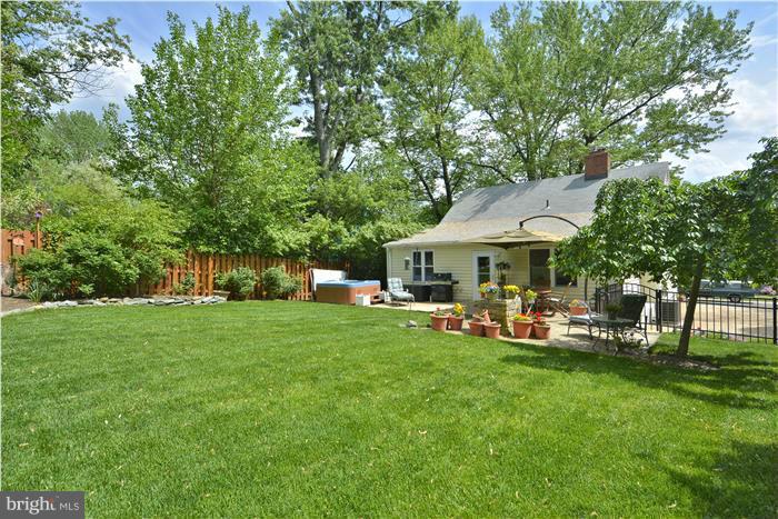 1007 Robin Road Silver Spring, MD 20901 - Photo 24 of 28 Exterior (Rear)