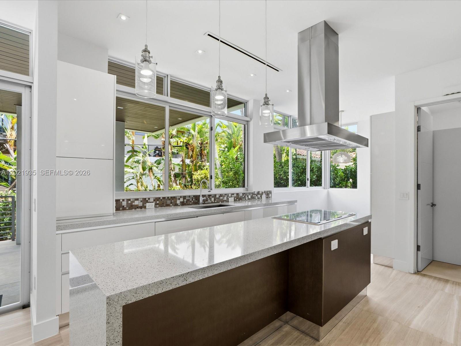 125 Hampton Lane Key Biscayne, FL 33149 - Photo 29 of 81