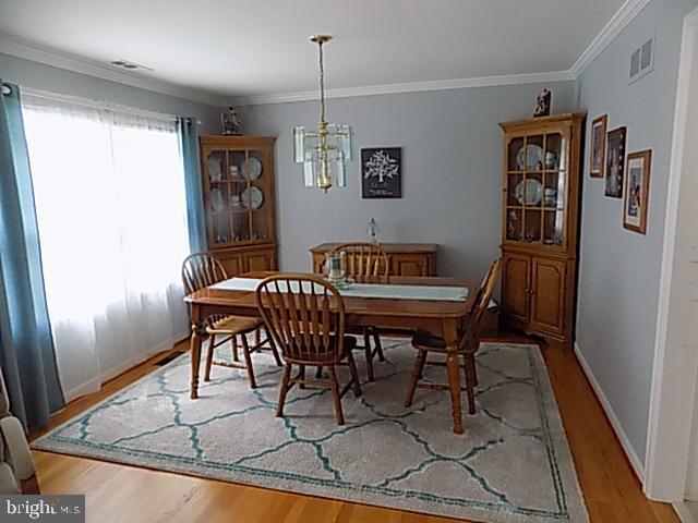 1009 Timber Trail Road Baltimore, MD 21286 - Photo 9 of 19 Dining Room