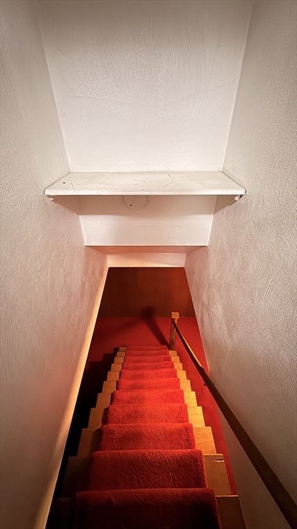 27 Ralwood Road Boston, MA 02136 - Photo 14 of 37