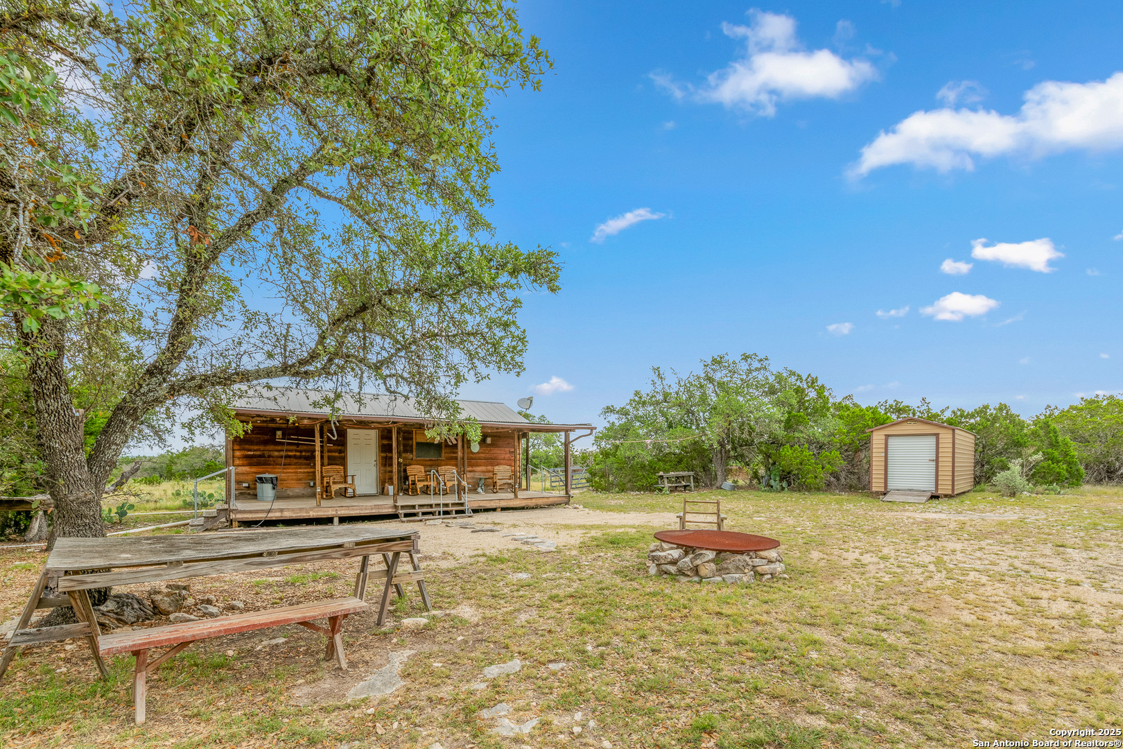 932 Shin Oak Road Menard, TX 76859 - Photo 4 of 23