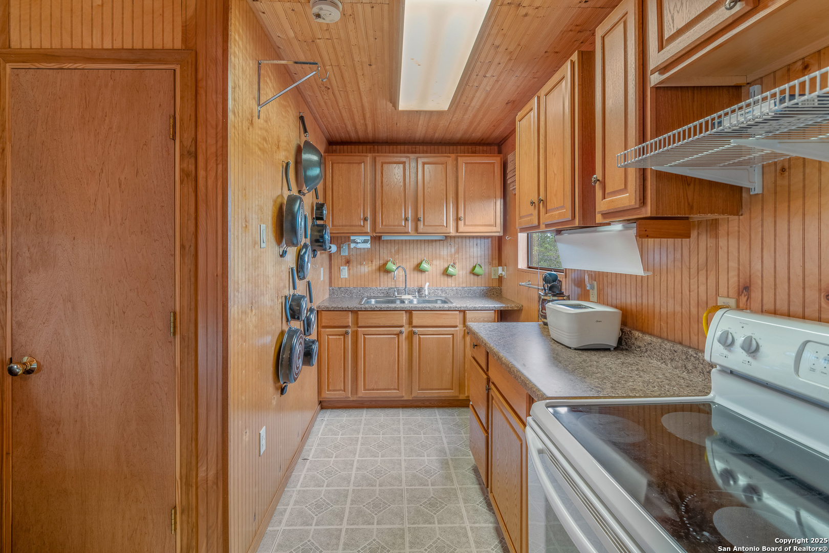 932 Shin Oak Road Menard, TX 76859 - Photo 9 of 23
