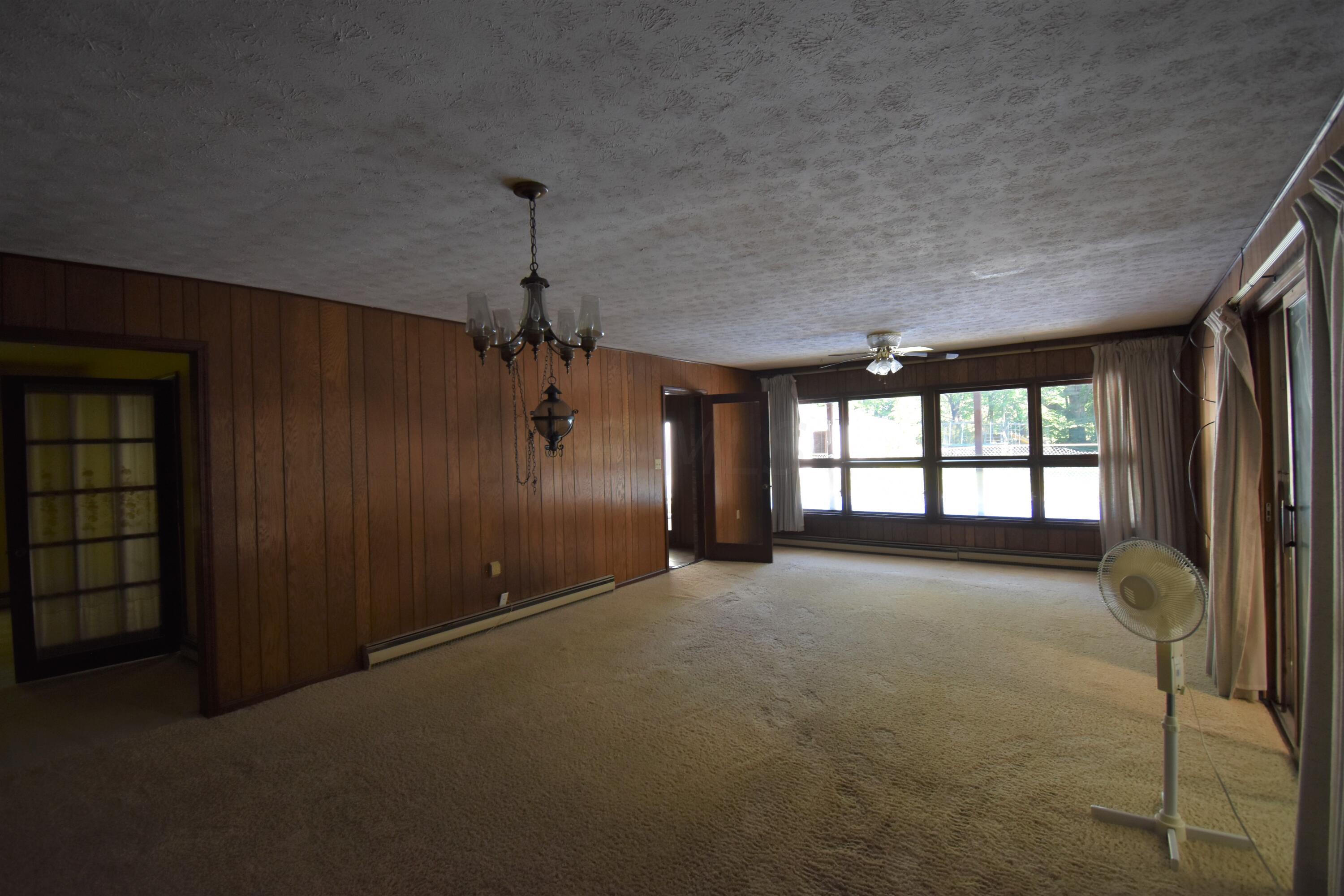 428 Coover Road Delaware, OH 43015 - Photo 13 of 41 Dining Room