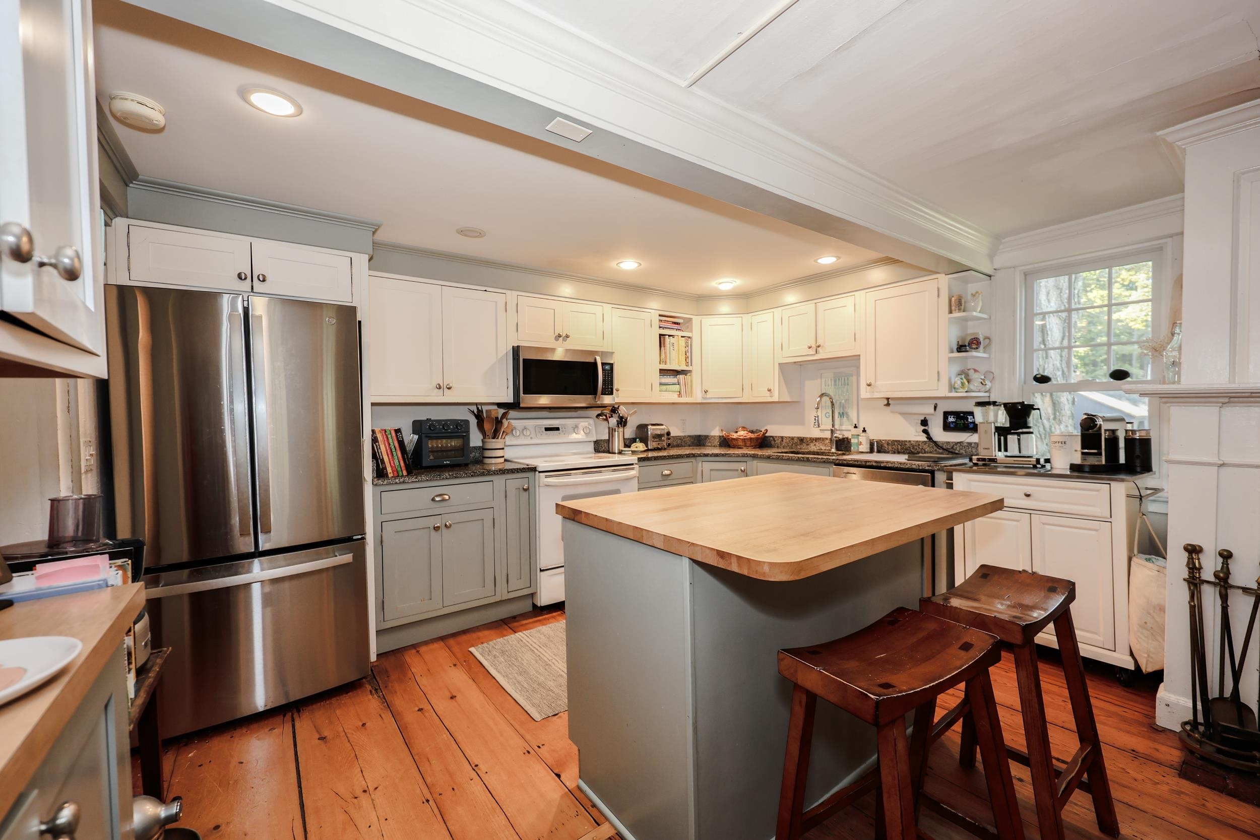 89 Old Henniker Road Hopkinton, NH 03229 - Photo 14 of 59