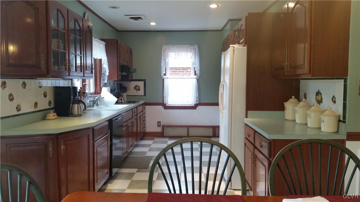 2075 Allentown Road Quakertown, PA 18951 - Photo 21 of 36 Gallery Image 21