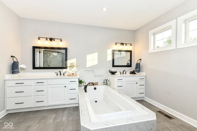 $999,900 | 11991 Shady Knoll Drive, Fishers, IN 46037