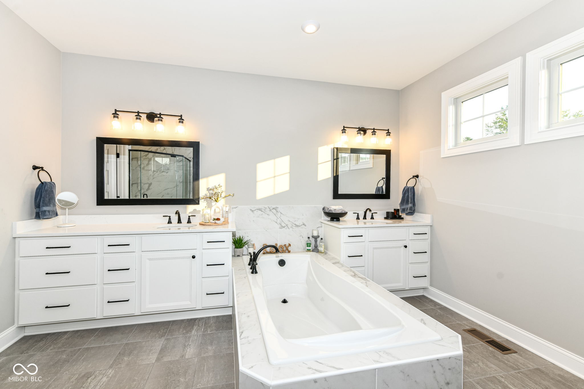 11991 Shady Knoll Drive Fishers, IN 46037 - Photo 21 of 43