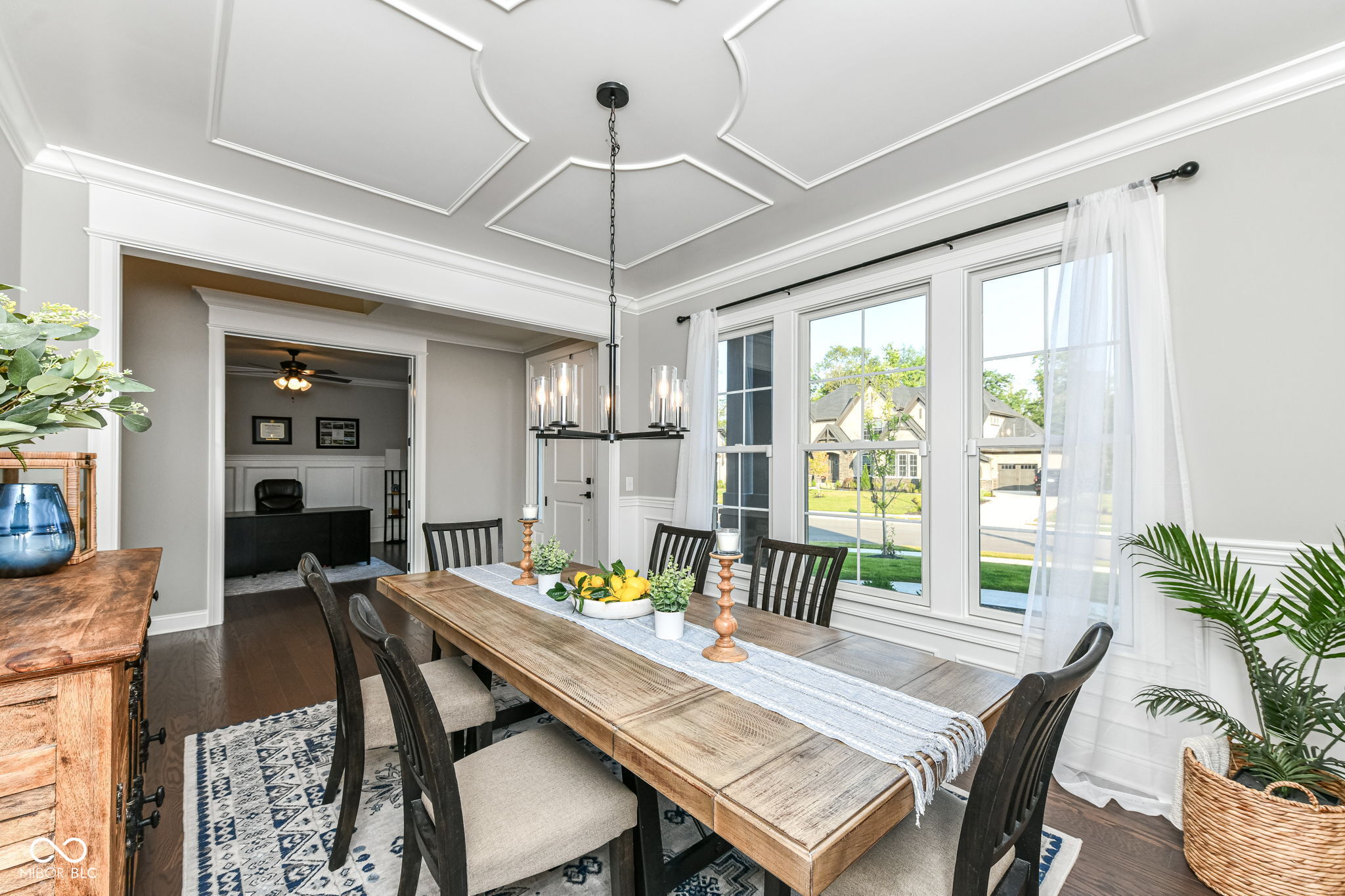 11991 Shady Knoll Drive Fishers, IN 46037 - Photo 7 of 43