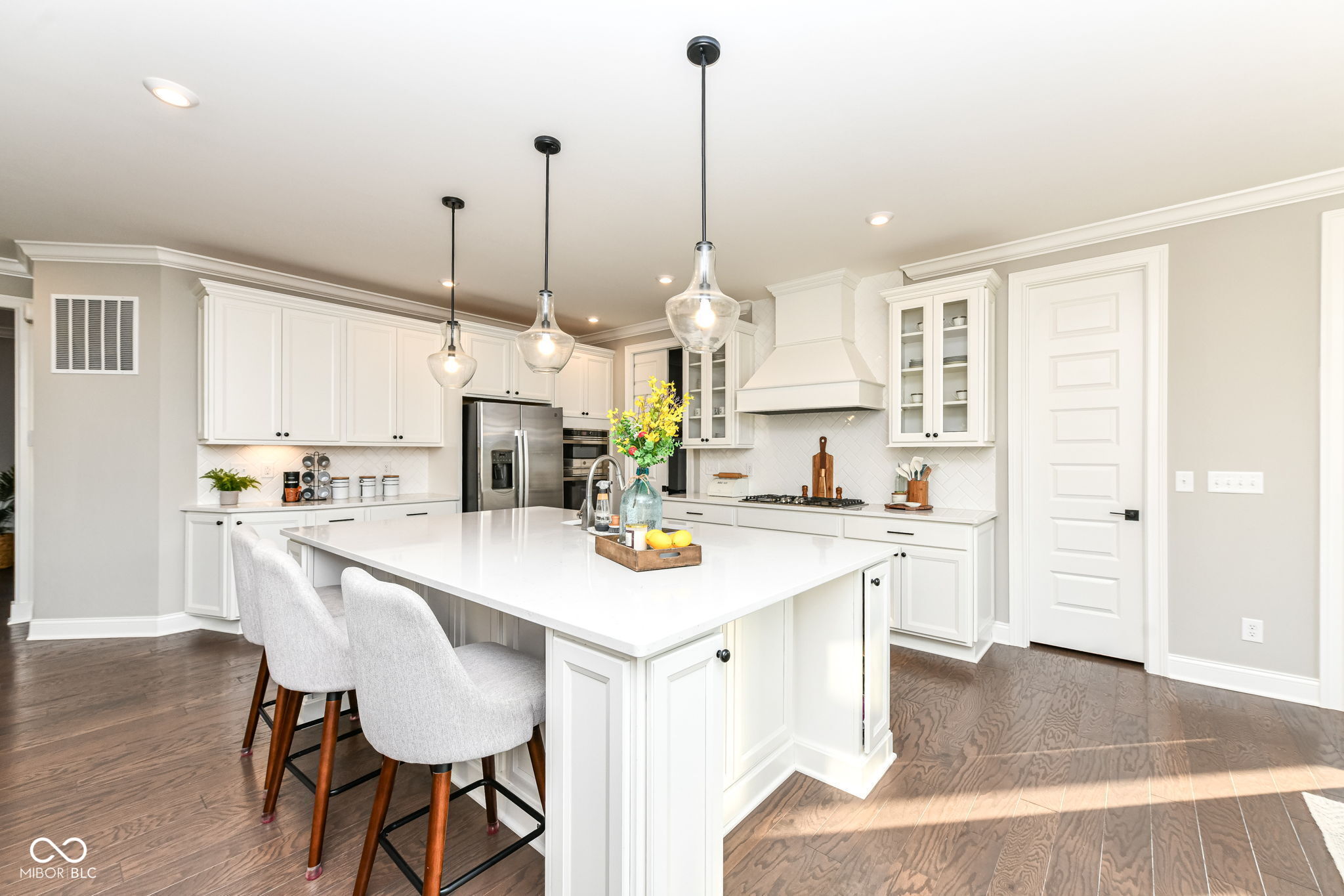 11991 Shady Knoll Drive Fishers, IN 46037 - Photo 9 of 43