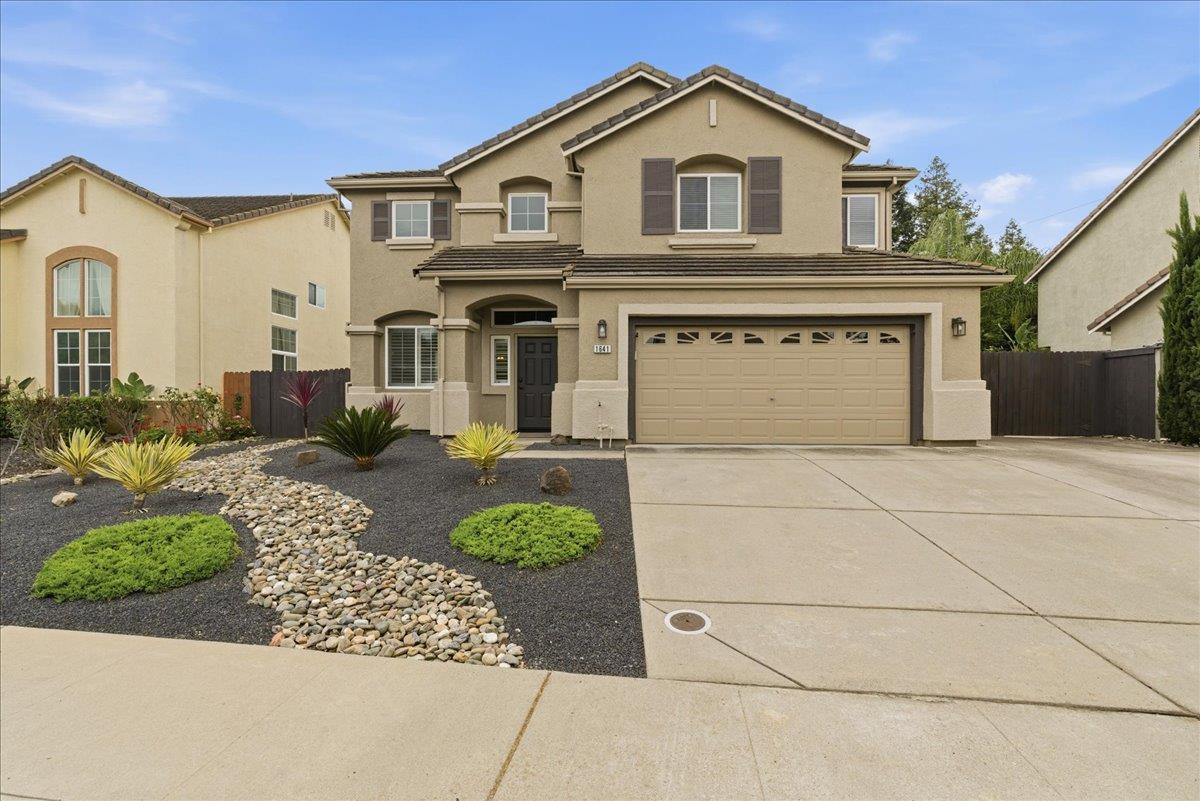 1641 Hummingbird Way Roseville, CA 95747 - Photo 1 of 49