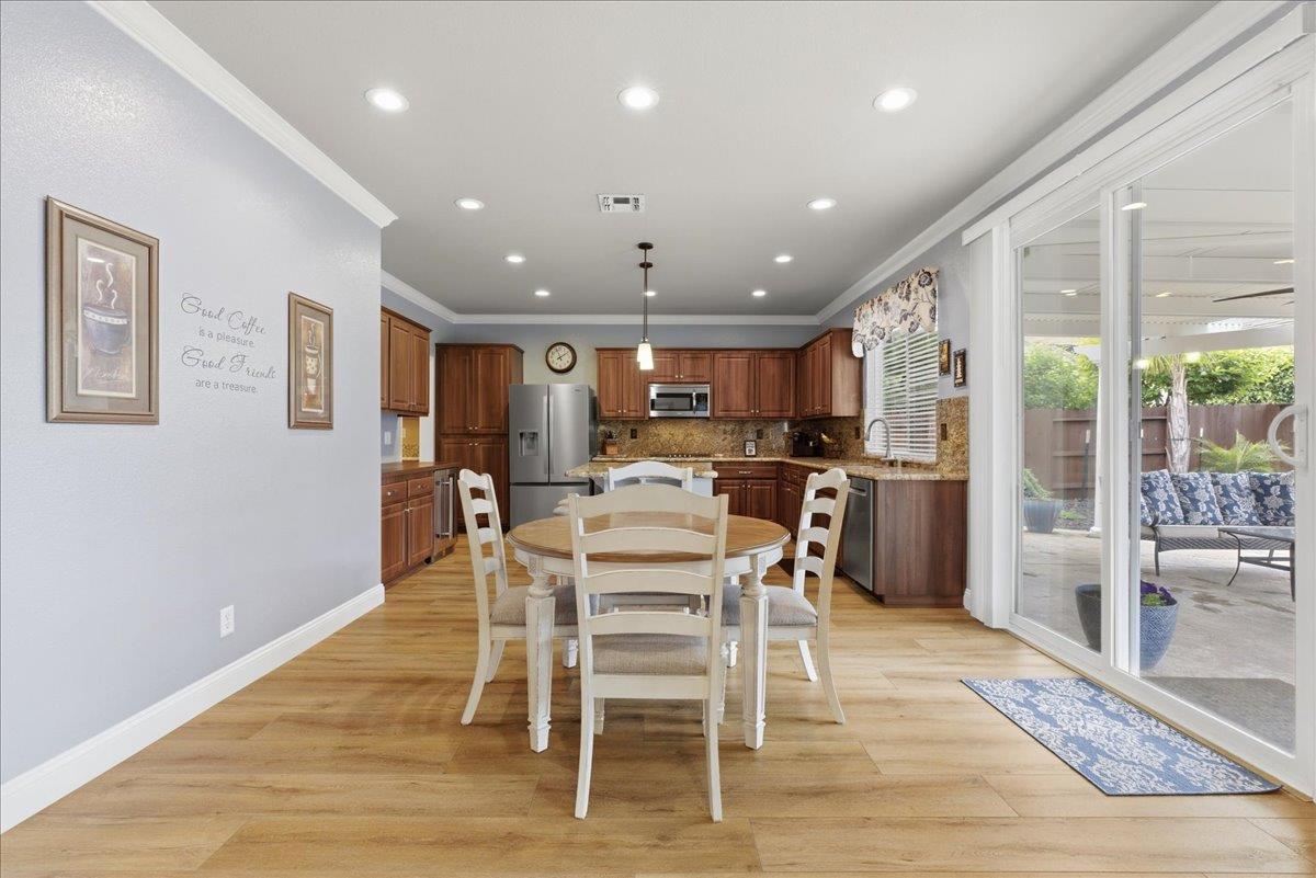 1641 Hummingbird Way Roseville, CA 95747 - Photo 12 of 49