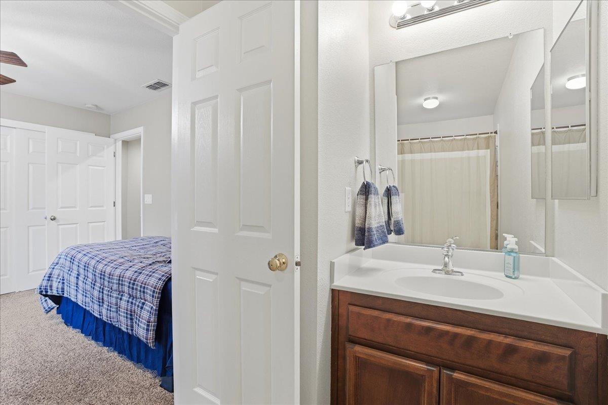 1641 Hummingbird Way Roseville, CA 95747 - Photo 30 of 49