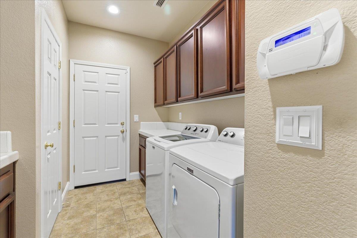 1641 Hummingbird Way Roseville, CA 95747 - Photo 34 of 49
