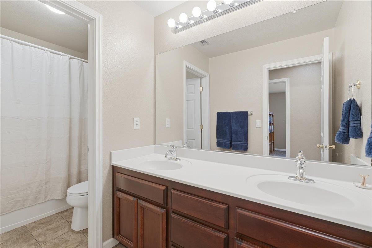 1641 Hummingbird Way Roseville, CA 95747 - Photo 36 of 49