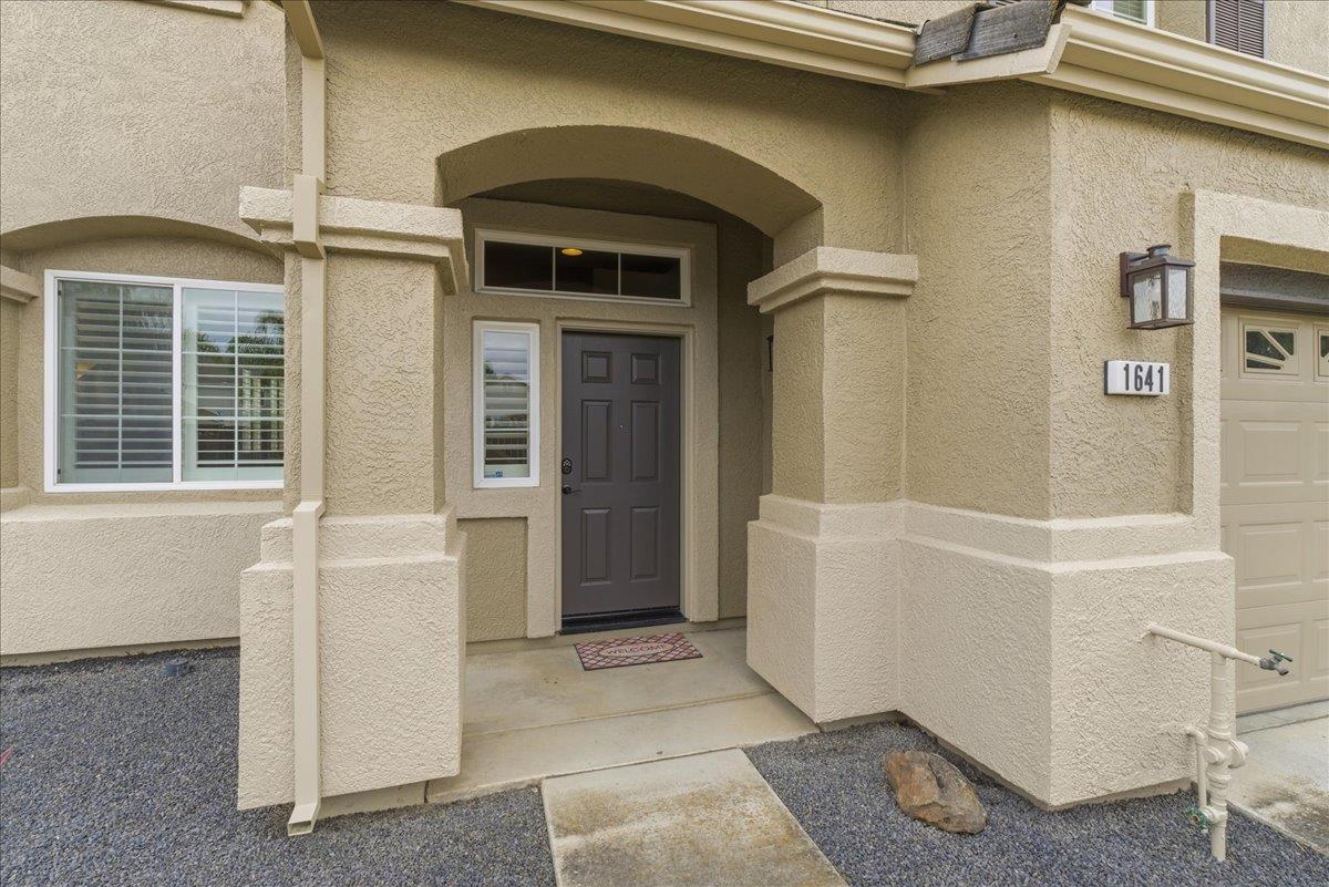 1641 Hummingbird Way Roseville, CA 95747 - Photo 4 of 49