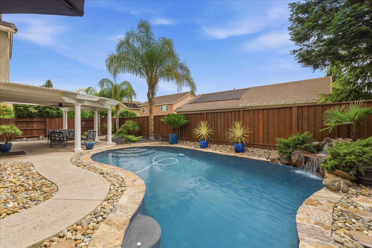 1641 Hummingbird Way Roseville, CA 95747 - Photo 41 of 49