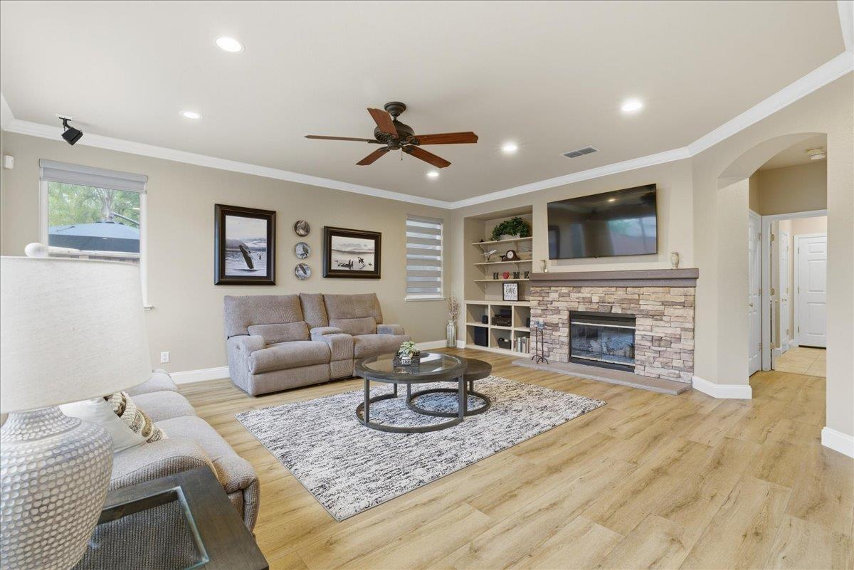 1641 Hummingbird Way Roseville, CA 95747 - Photo 9 of 49