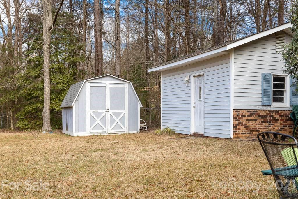 832 Myrtle Clark Kelly Road Mount Holly, NC 28120 - Photo 17 of 23 Gallery Image 17