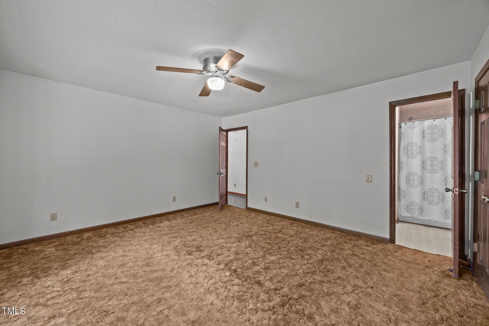 2382 Council Road Graham, NC 27253 - Photo 20 of 37 37-web-or-mls-IMG_3411