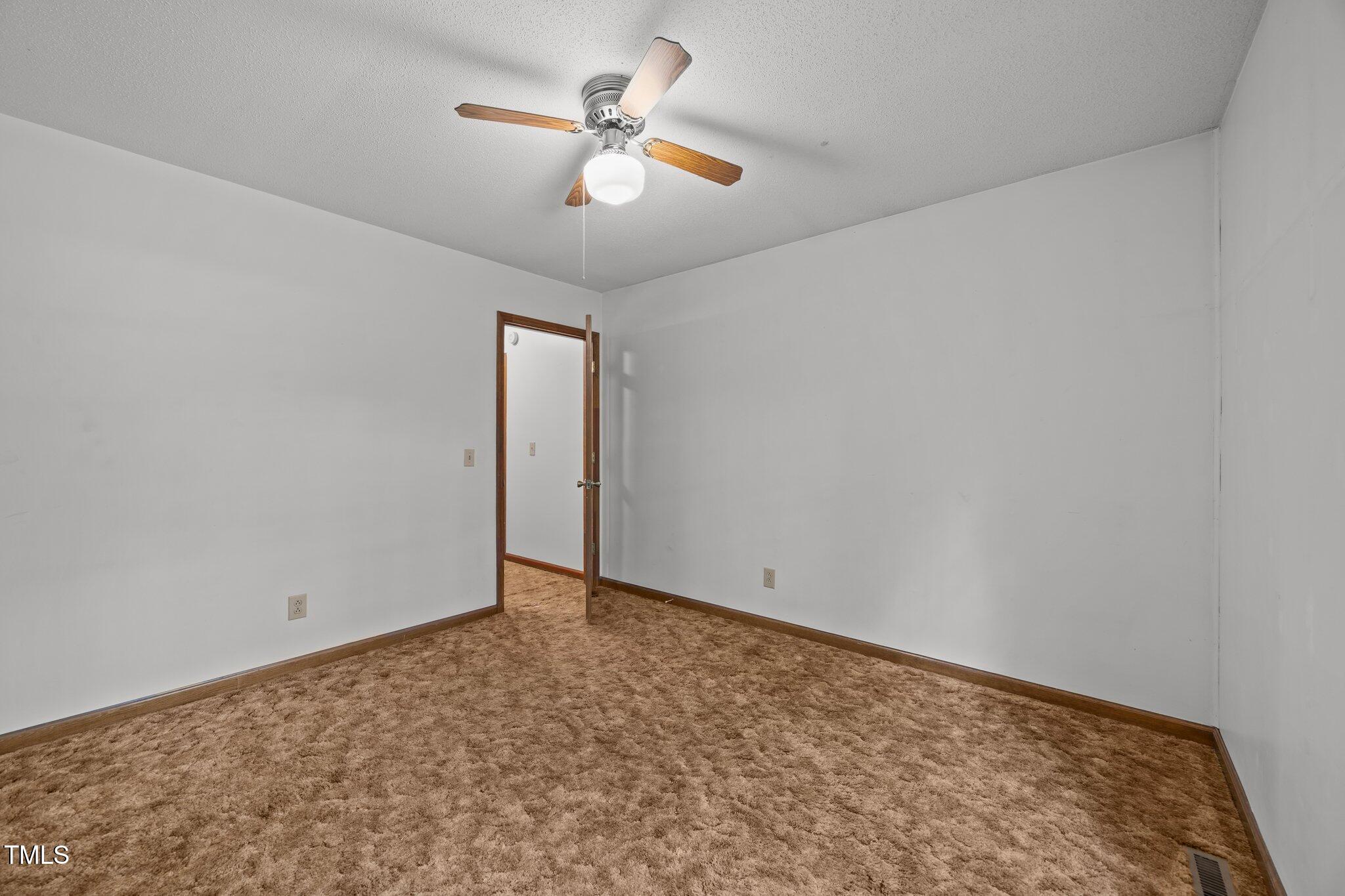 2382 Council Road Graham, NC 27253 - Photo 23 of 37 25-web-or-mls-IMG_3369