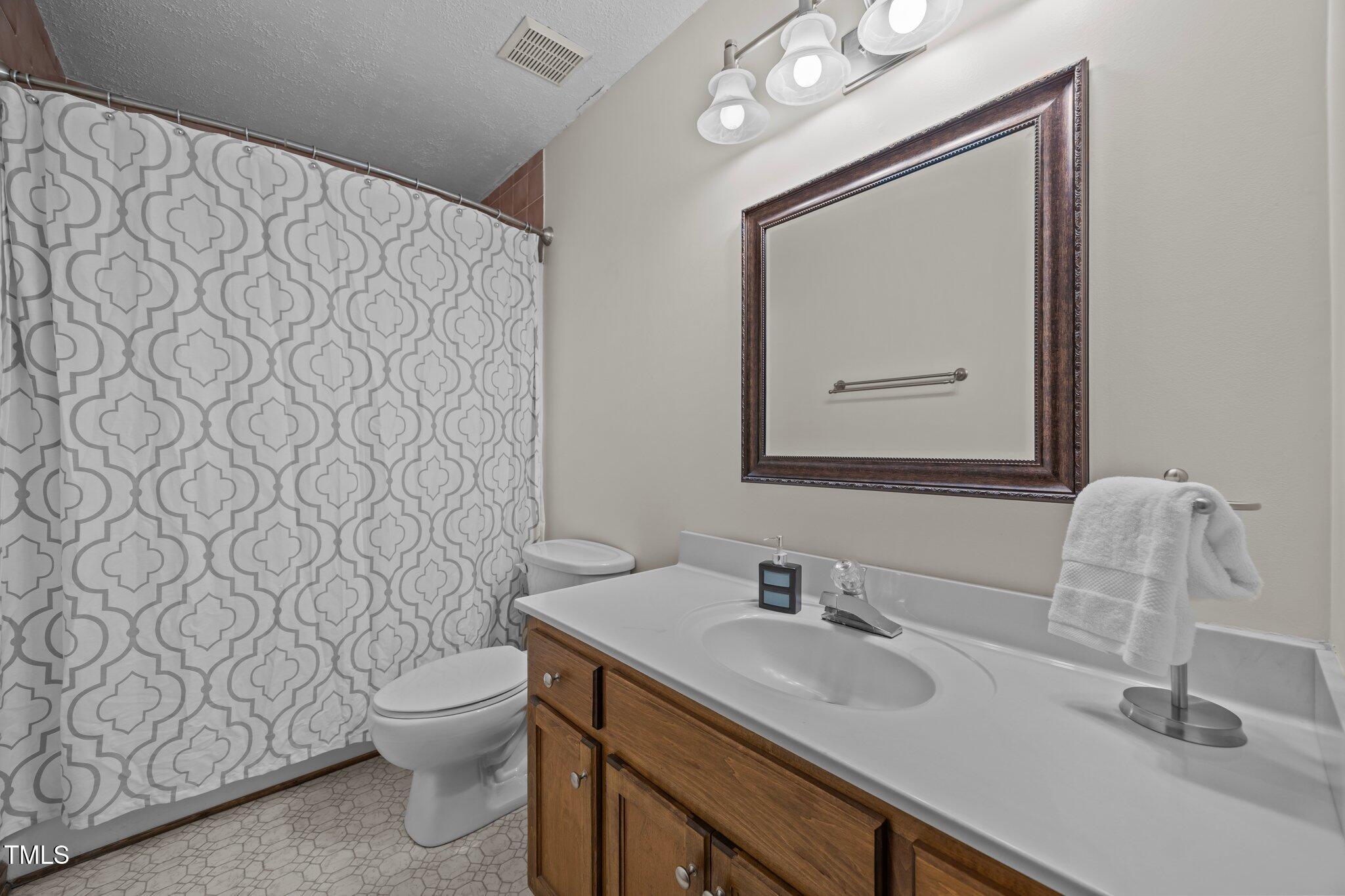 2382 Council Road Graham, NC 27253 - Photo 26 of 37 26-web-or-mls-IMG_3372