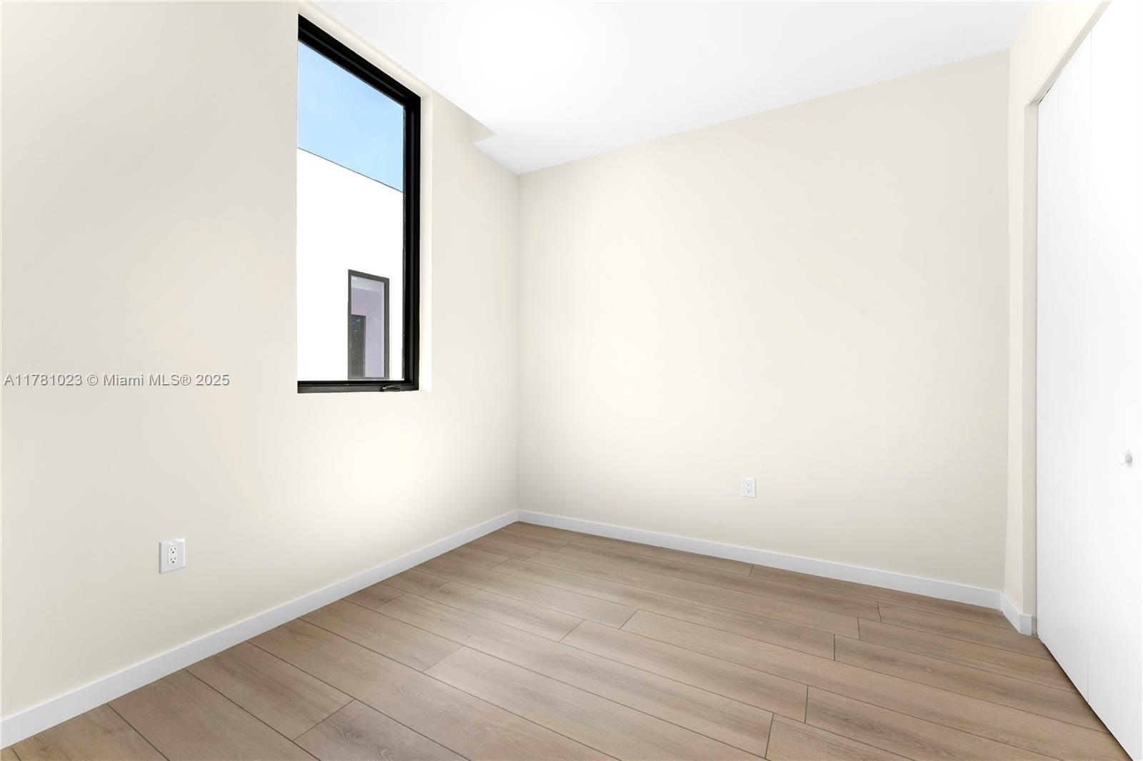 2501 Southwest 27th Street, Unit 2 Miami, FL 33133 - Photo 34 of 41 a view of an empty room