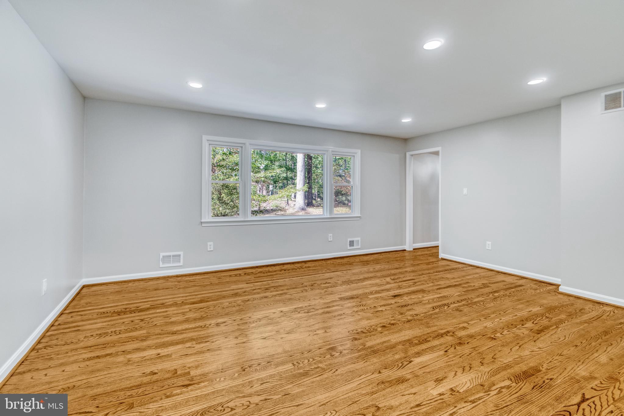 12117 Stirrup Road Reston, VA 20191 - Photo 20 of 56