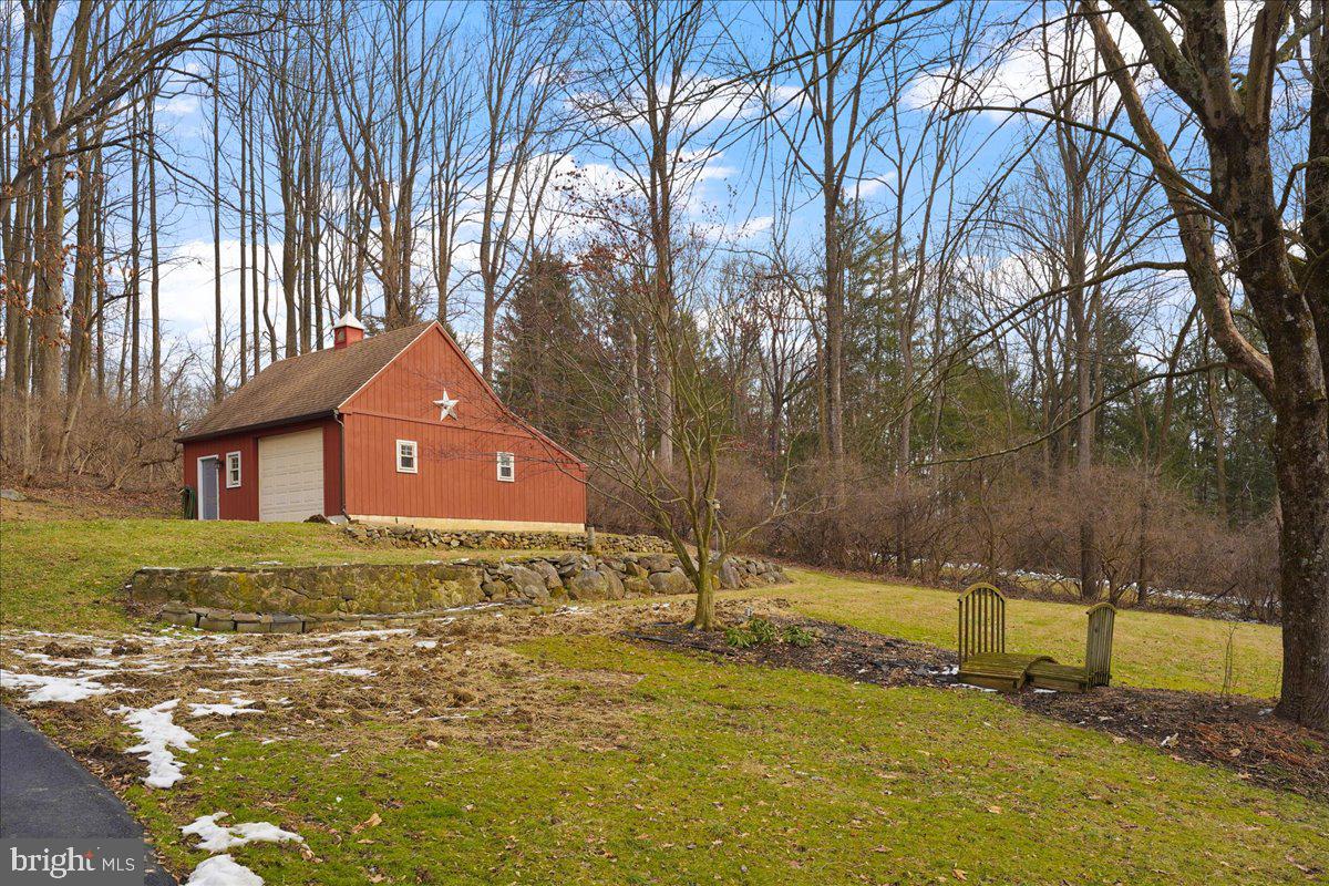 2417 Creek Road Glenmoore, PA 19343 - Photo 41 of 44 Side yard