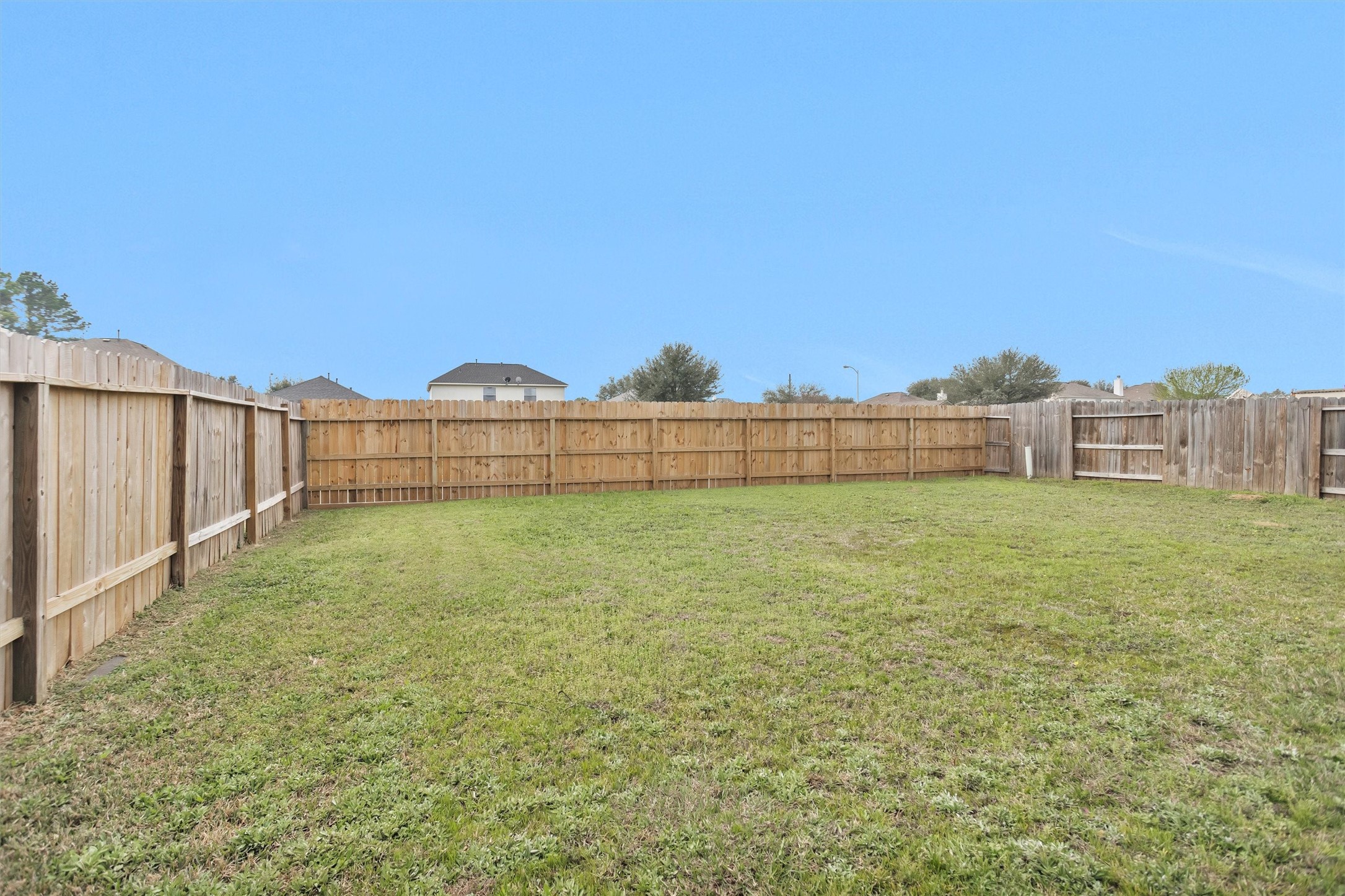 21419 Fossil Trails Drive Spring, TX 77388 - Photo 40 of 42 a view of outdoor space and yard
