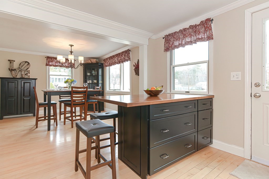 35 Spallus Road Stoughton, MA 02072 - Photo 8 of 42