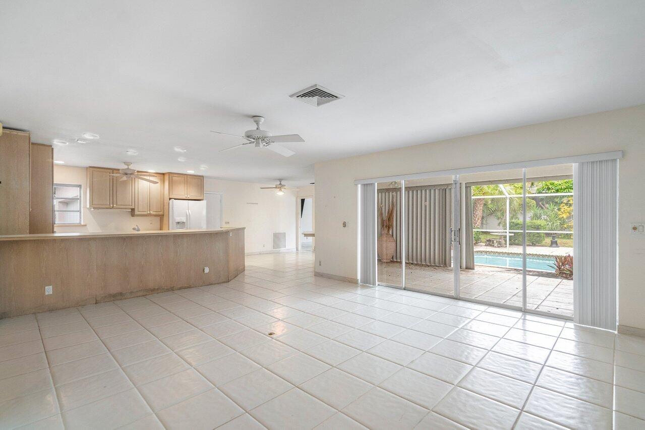 1060 Spanish River Road Boca Raton, FL 33432 - Photo 16 of 37 009-1060SpanishRiverRoad-BocaRaton-FL-33