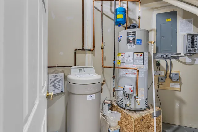 $469,000 | 490 Skyline Drive, Horton, MI 49246