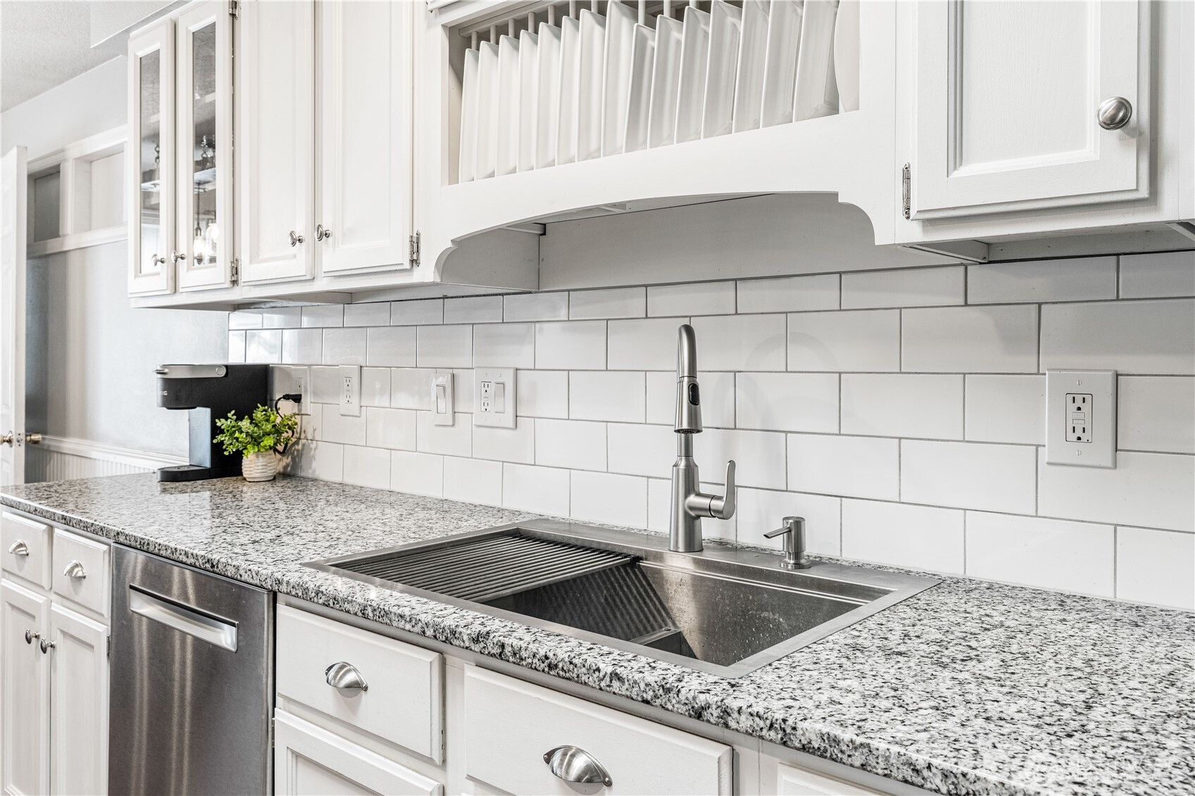 8620 Bender Road Lynden, WA 98264 - Photo 12 of 40