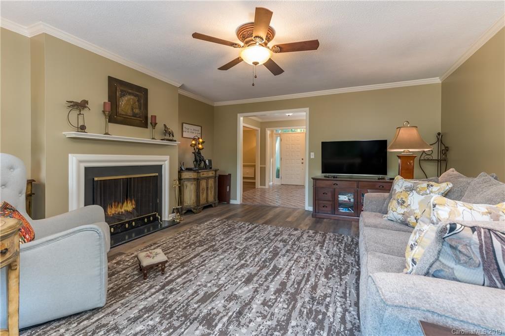 170 Mimosa Road Tryon, NC 28782 - Photo 4 of 35