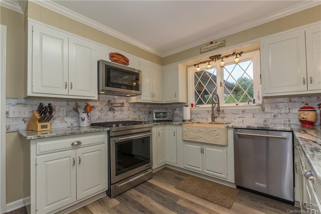 170 Mimosa Road Tryon, NC 28782 - Photo 5 of 35