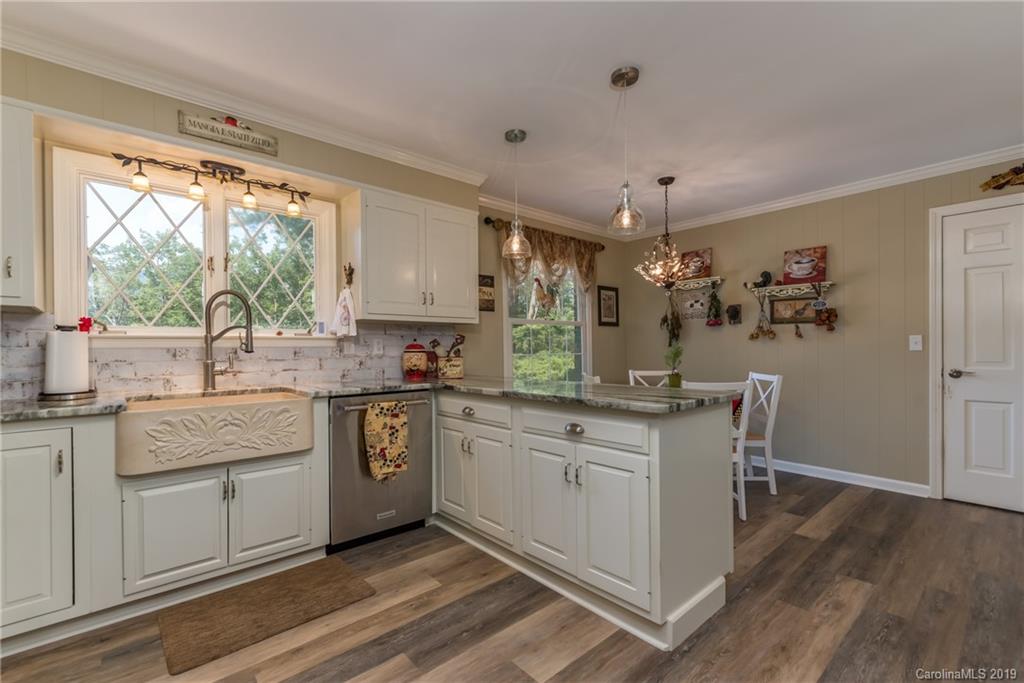 170 Mimosa Road Tryon, NC 28782 - Photo 6 of 35