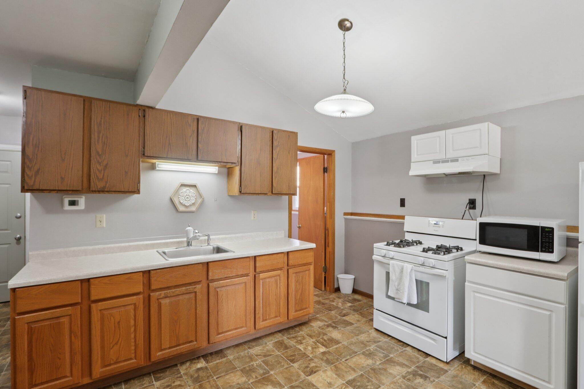119 East Racine Street Jefferson, WI 53549 - Photo 15 of 24 Upper Unit Kitchen