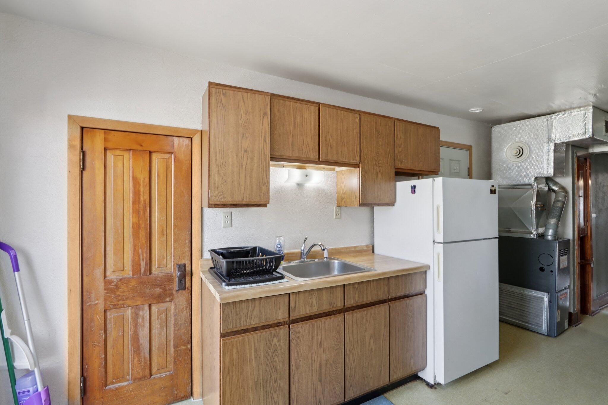 119 East Racine Street Jefferson, WI 53549 - Photo 17 of 24 Upper Unit Kitchen