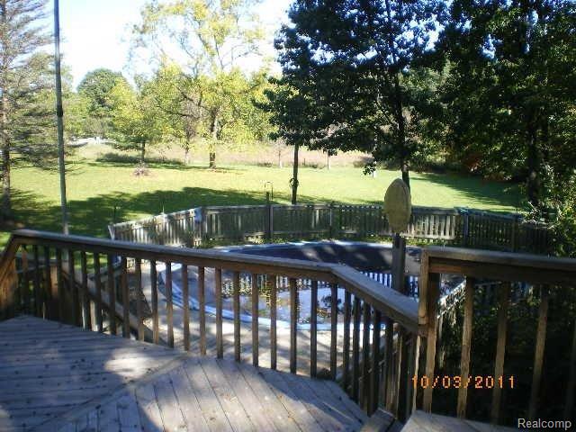 2309 Pardee Road Howell, MI 48843 - Photo 9 of 14 IMGP0302
