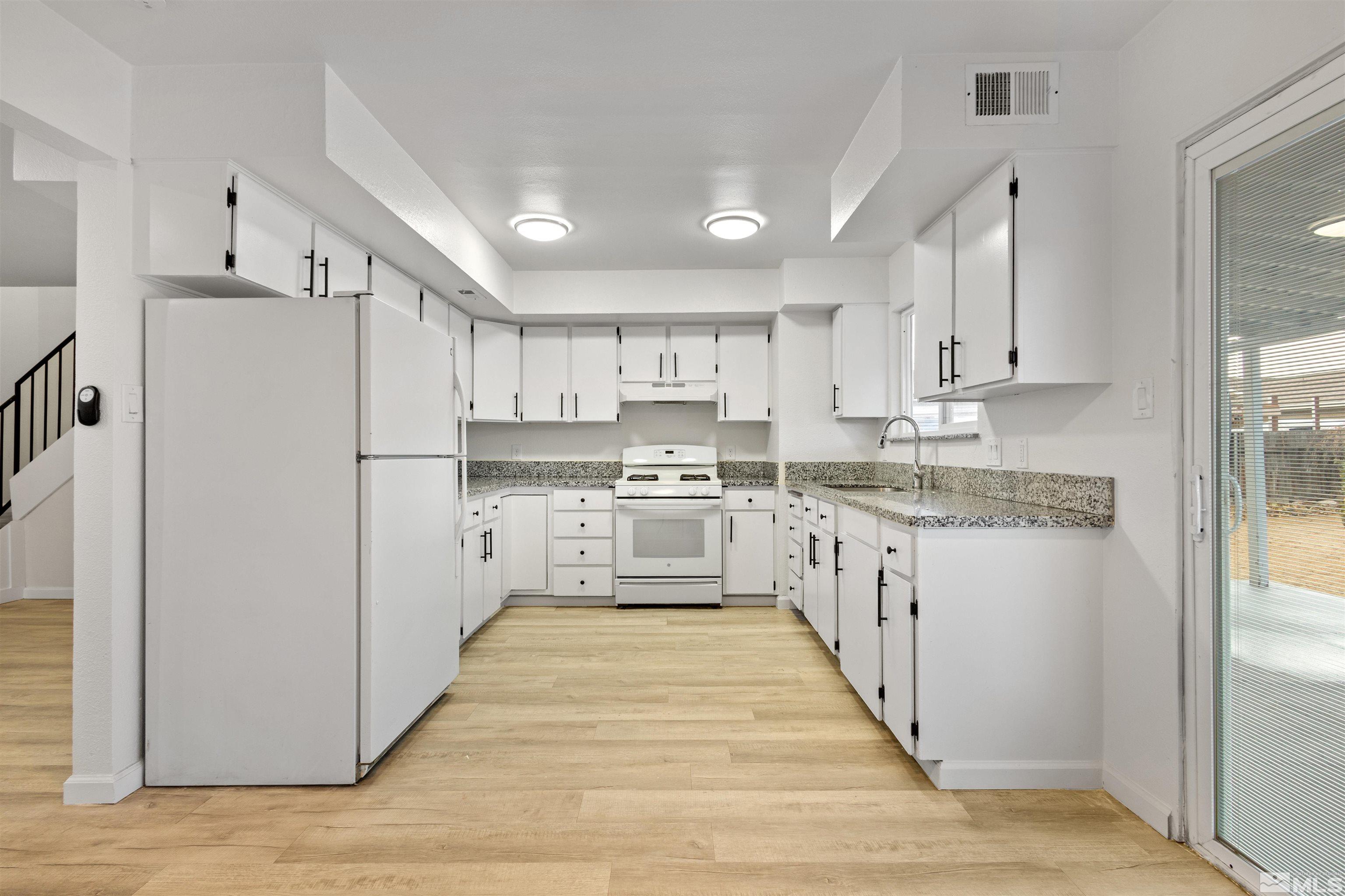 1275 Silverada Boulevard Reno, NV 89512 - Photo 10 of 21 Photo 10