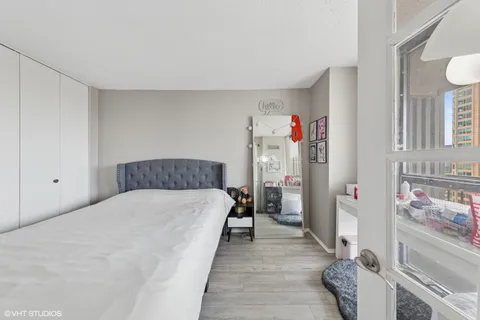 $238,000 | 10 East Ontario Street, Unit 2806, Chicago, IL 60611